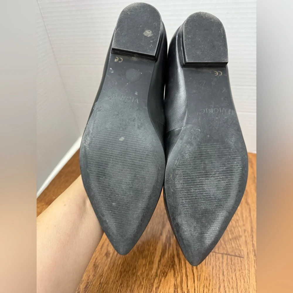 Vionic Black Leather Flats - Picture 6 of 13